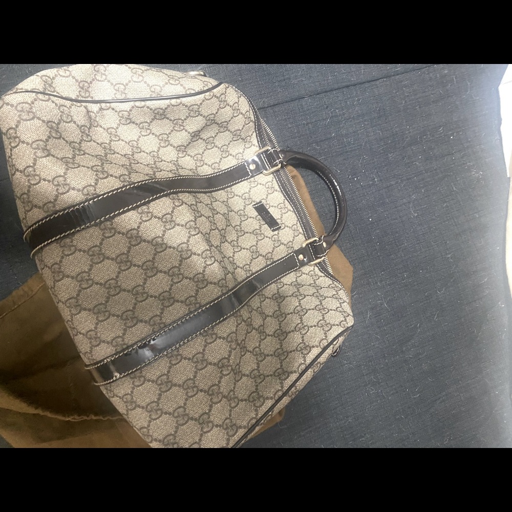Gucci handbag Idk what it’s called. Was purchased at holt Renfrew